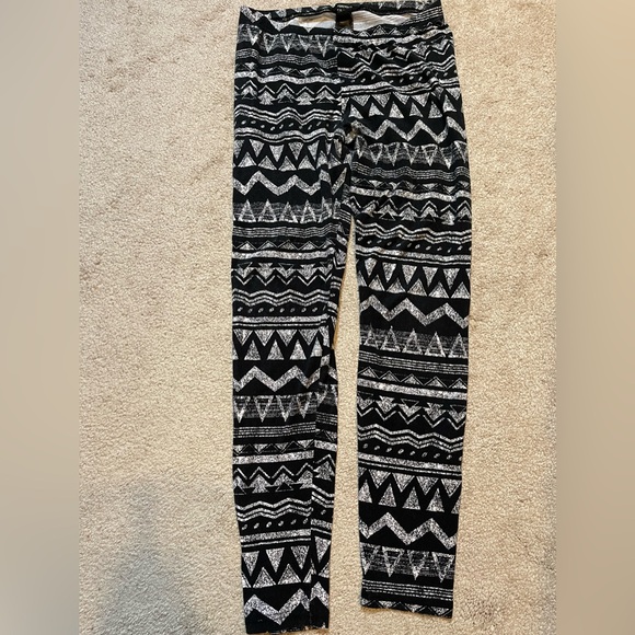 “Forever 21” Women’s Tights- Size: M - Picture 8 of 8